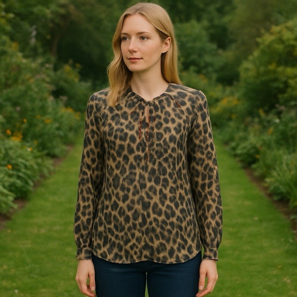 Evereve Lexi Leopard Animal Print Blouse Career Mob Wife Luxury Statement M